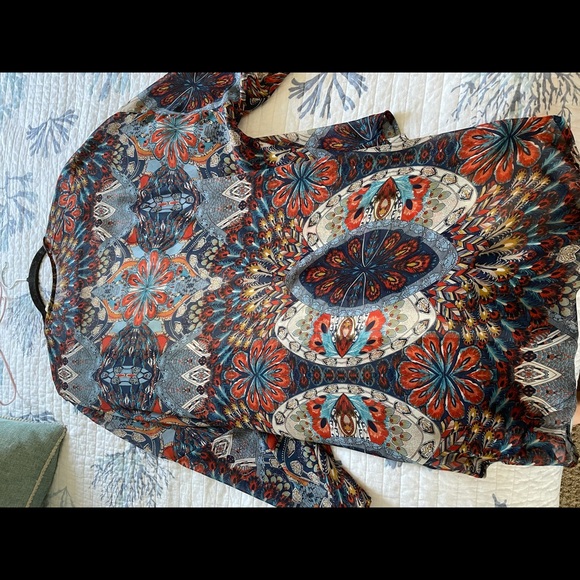 Colorful Kimono - Picture 2 of 3